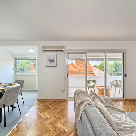 アパート Adriatic Retreat Meje, 4 Min Walk To The スプリト