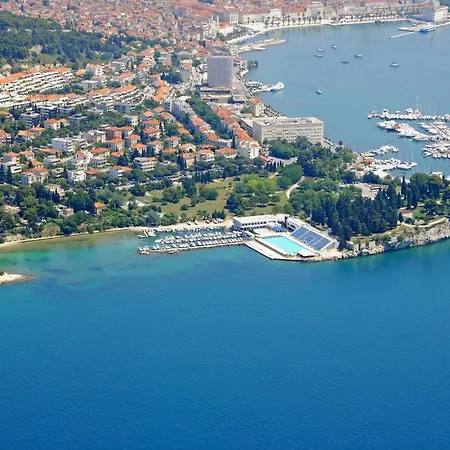 アパート Adriatic Retreat Meje, 4 Min Walk To The スプリト