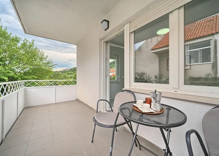 Adriatic Retreat Meje, 4 Min Walk To The アパート