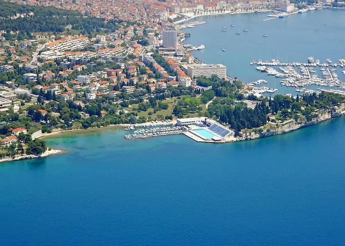 アパート Adriatic Retreat Meje, 4 Min Walk To The スプリト